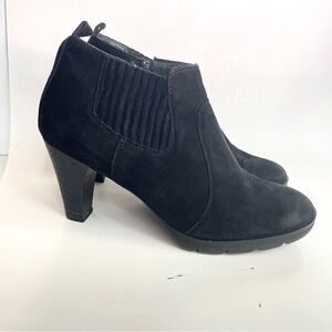 Paul Green Black Suede Heeled Ankle Booties Chelsea Lug sole Comfort US 7.5